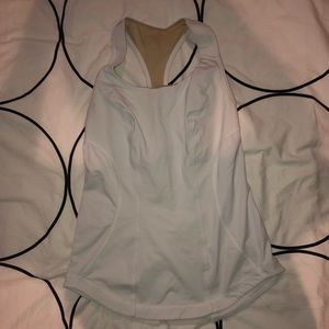 Lululemon cardio kick tank - back pocket - EUC - 6